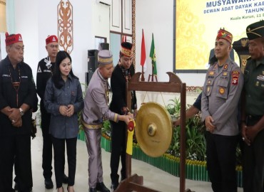 Gambar header Musda ke-III DAD Digelar, Bupati Gunung Mas Tekankan Pentingnya Pelestarian Budaya Adat