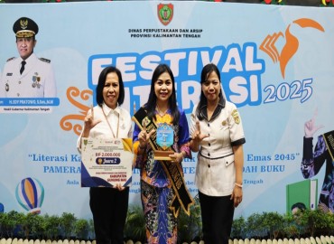 Gambar header unung Mas Raih Prestasi di Festival Literasi Kalteng 2025, Bunda Literasi Tegaskan Literasi Merupakan Fondasi Penting untuk Generasi Unggul
